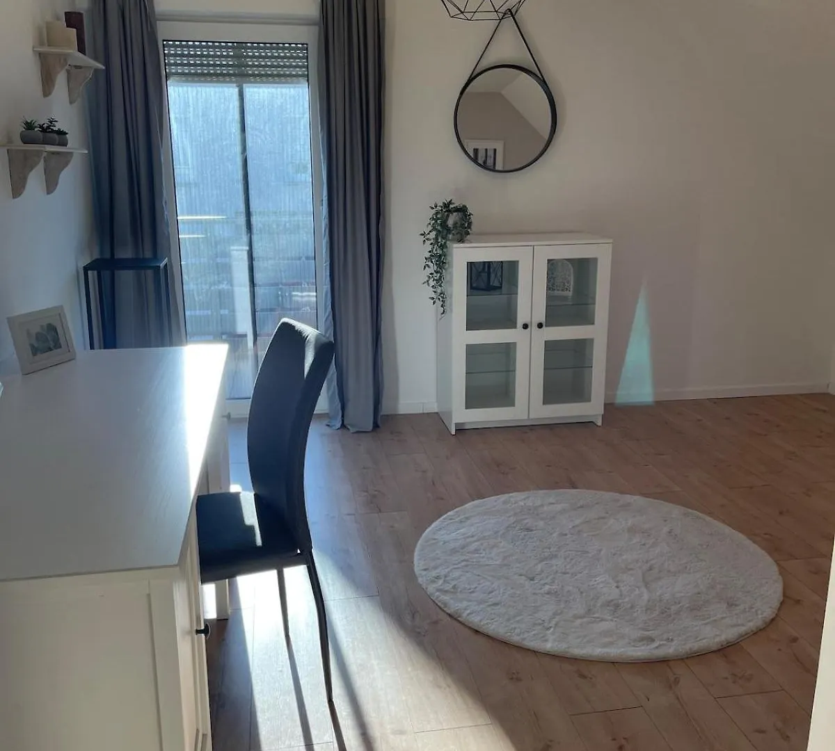 Buchenbach Gemuetliche Moderne Auszeit Zum Wohlfuehlenアパートメント ドイツ